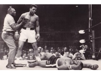 Cassius Clay è ancora sul ring